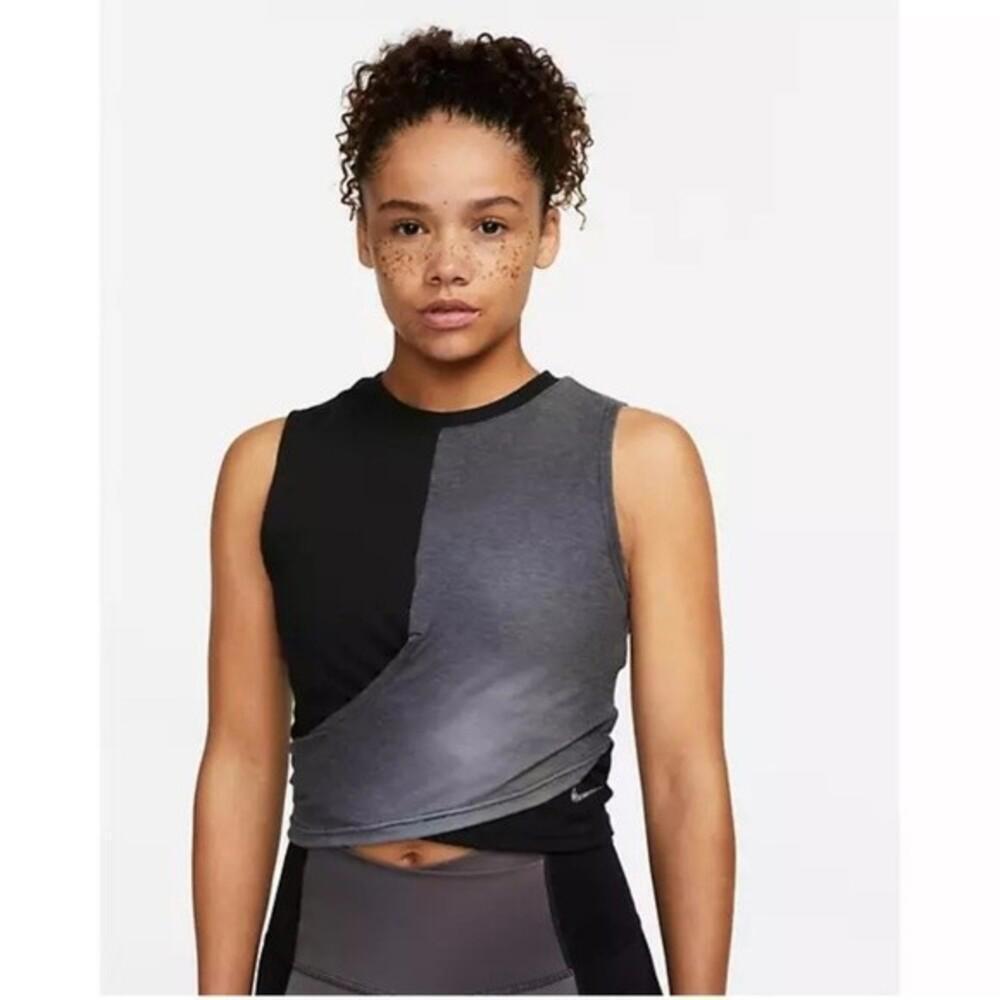Nike Women's Yoga Dri-FIT AOP Tank Top - Picture 3 of 7